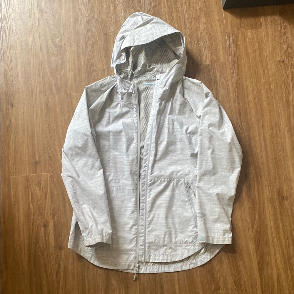 Columbia Gray Raincoat Lightweight Hooded Design